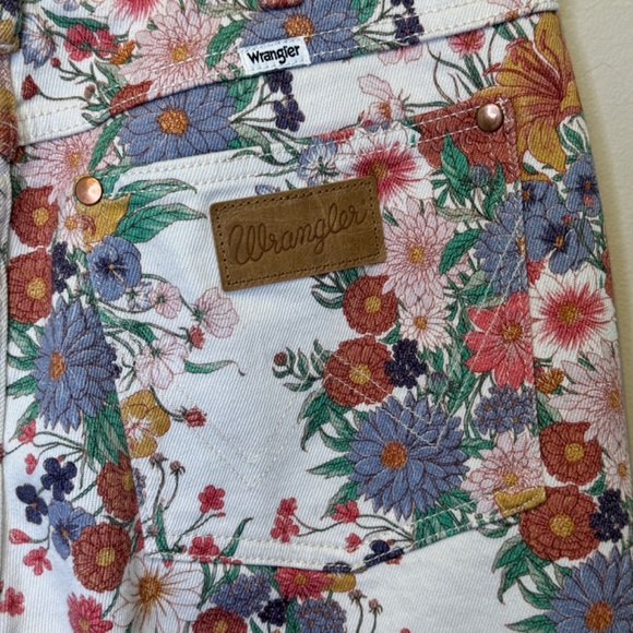 FP Wrangler | NWT Westward High Rise Boot Wallflower Bootcut Slim Flared Jeans - Picture 8 of 15